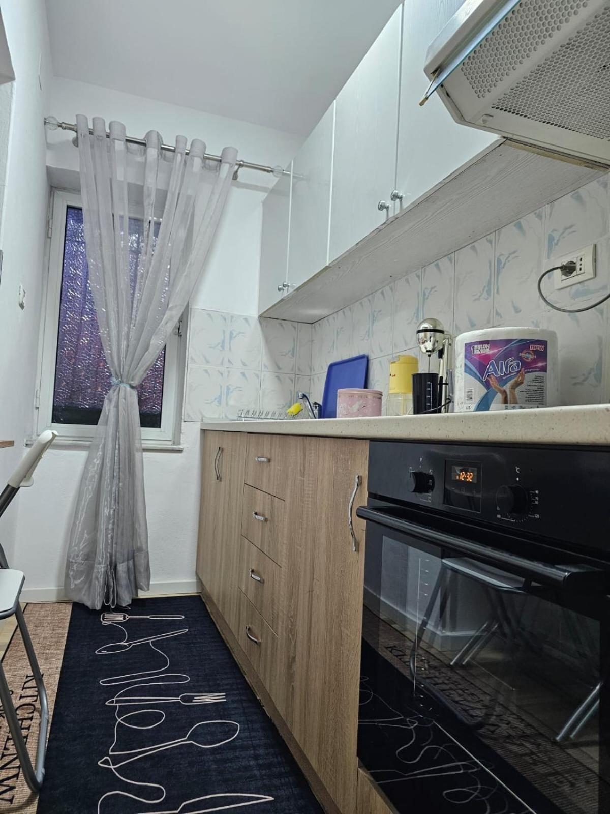 Main 4 Apartment